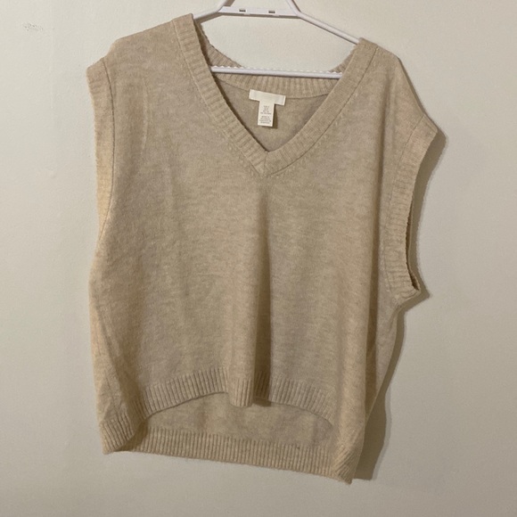 H&M sweater vest - Picture 1 of 2